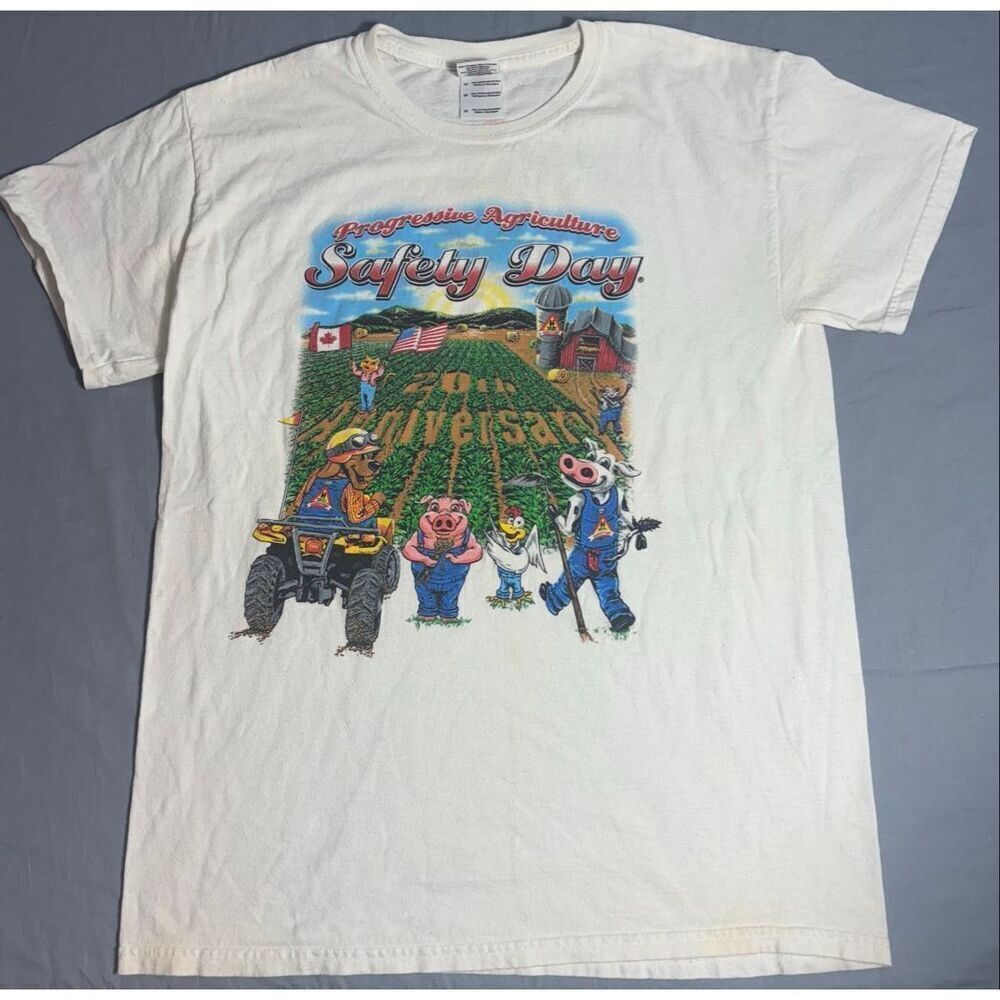 Vintage Farm Graphic Tee Progressive Agriculture Safety Day Gildan Medium